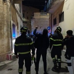 Esplode un ordigno in via Giannuzzi: danni al balcone di un palazzo