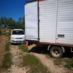 Recuperati due camion rubati: erano nascosti nell'agro di Terlizzi