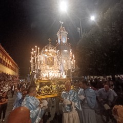 Arrivata a Terlizzi in processione l’icona di Maria Santissima di Sovereto