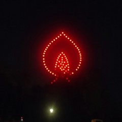 Spettacolo droni luminosi