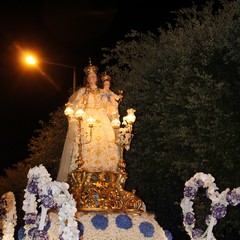 PROCESSIONE CON IL CARRO FLOREALE JPG