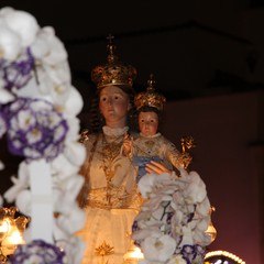 PROCESSIONE CON IL CARRO FLOREALE JPG