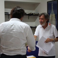 Raffaele Fitto firma la candidatura a Presidente della Regione Puglia Terlizzi JPG