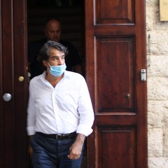 Raffaele Fitto firma la candidatura a Presidente della Regione Puglia Terlizzi JPG