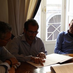 Raffaele Fitto firma la candidatura a Presidente della Regione Puglia Terlizzi JPG