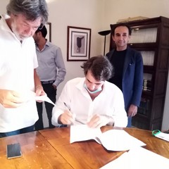 Raffaele Fitto firma la candidatura a Presidente della Regione Puglia Terlizzi