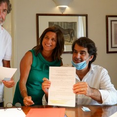Raffaele Fitto firma la candidatura a Presidente della Regione Puglia Terlizzi