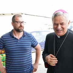 Visita pastorale del vescovo Cornacchia al Mercato dei fiori e Ortofrutticolo