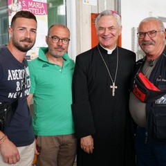 Visita pastorale del vescovo Cornacchia al Mercato dei fiori e Ortofrutticolo