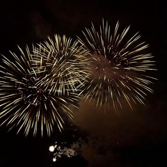 Fuochi, applausi e meraviglia