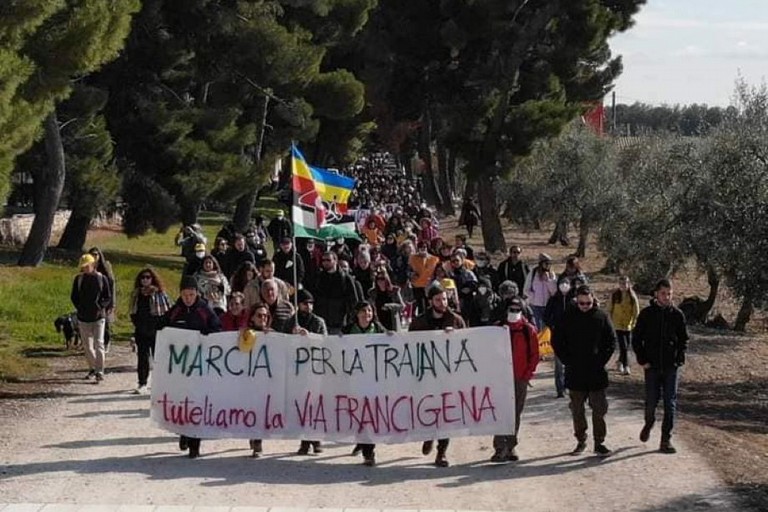 Manifestazione per via Appia-Traiana