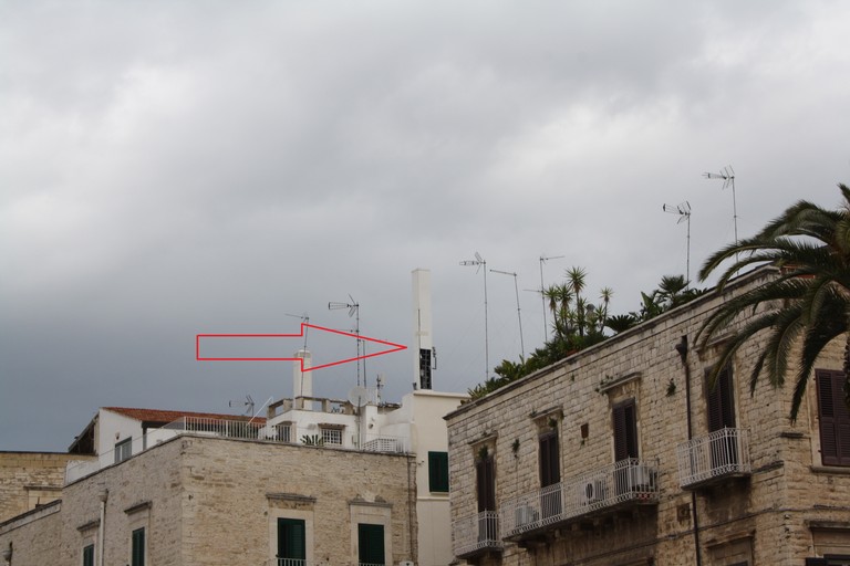 Antenna telefonica. <span>Foto Cosma Cacciapaglia</span>