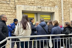 Postamat fuori uso a Terlizzi, De Chirico incontra le direttrici degli uffici postali
