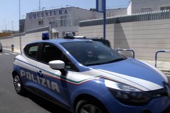 Picchia la compagna e la costringe a prostituirsi, arrestato