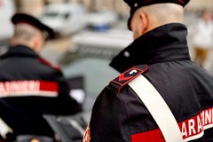 Fermato, rifiuta l'alcoltest e aggredisce i Carabinieri: arrestato