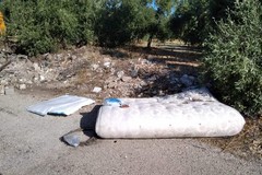Abbandoni di rifiuti costanti sull'intero territorio comunale