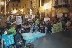 Friday For Future: gli studenti in piazza a Bari e Terlizzi (FOTO)