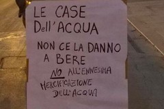 Campagna informativa del Comitato beni comuni contro le case dell'acqua