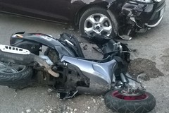 Ultim'ora: scontro tra un'auto ed uno scooter lungo la Terlizzi-Ruvo / FOTO