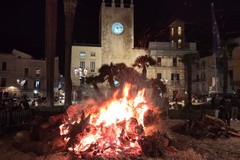 Il Fuoco di Santa Lucia in piazza Cavour - FOTO