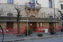 Il palazzo-pinacoteca perde intonaco, via alla messa in sicurezza