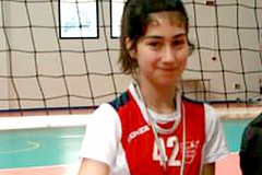 Alessandra Parisi tra le dodici della selezione pugliese di volley