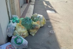 Al via tra le polemiche il nuovo sistema di raccolta dei rifiuti PaP. FOTO