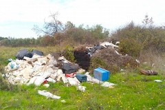 Sacchi di rifiuti nelle campagne: triste primato per tutta la Puglia