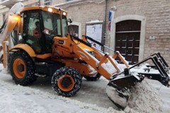 Piano neve, oggi chiusi uffici pubblici, scuole e cimitero