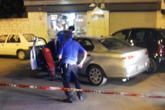 Sparatoria in viale Roma: due uomini feriti, forse anche una ragazza