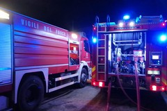 Tornano gli incendi: brucia una Fiat Punto in viale dei Garofani