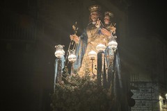 Il Simulacro della Madonna del Rosario accompagnato in processione nella Concattedrale