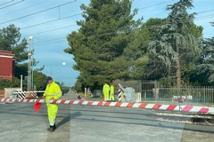 Abbattuta la sbarra del passaggio a livello di via Sovereto