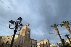 Iniziati a Terlizzi i lavori di montaggio delle luminarie artistiche natalizie