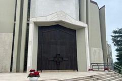 A Santa Maria della Stella nuovi portoni nel segno di una Chiesa che accoglie