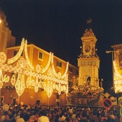 Una luminaria di 100 pali e 180 metri di luci per la Festa Maggiore