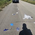 «Rifiuti ospedalieri sparsi sul manto stradale a Sovereto»