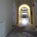 Cadono calcinacci dal soffitto all'interno dell' Ospedale  "M.Sarcone ". Le FOTO