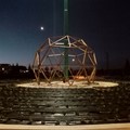 Una  "Cupola geodetica " sulla rotatoria di via Mariotto
