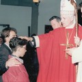 Papa Francesco userà il pastorale in legno di don Tonino e donerà una rosa d'oro alla Madonna dei Martiri