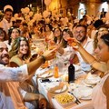 Questa sera torna la Cena in Bianco