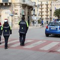 Riuniti nel centro storico: giovani fuggono all'arrivo della Polizia Locale di Terlizzi