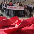 Il flash mob degli studenti contro la violenza sulle donne - FOTO