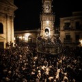 Festa Maggiore, questa sera artisti di strada e il concerto in piazza Largo lago dentro