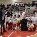 I sorrisi degli sportivi terlizzesi per Mons. Cornacchia