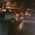 Tentano di rubare a spinta una Nissa Micra, scoperti dai Metronotti