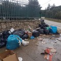 Abbandono di rifiuti, la denuncia dei residenti di Pozzo Schettini