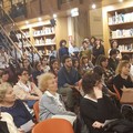 Grande affluenza in biblioteca per la  "lezione " del prof. Totaro. Foto