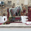 La panchina degli innamorati sotto la torre... Terlizzi festeggia così gli innamorati