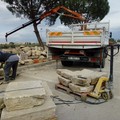 Avanti con i lavori in largo Poerio: pavimentata con vecchie e nuove basole